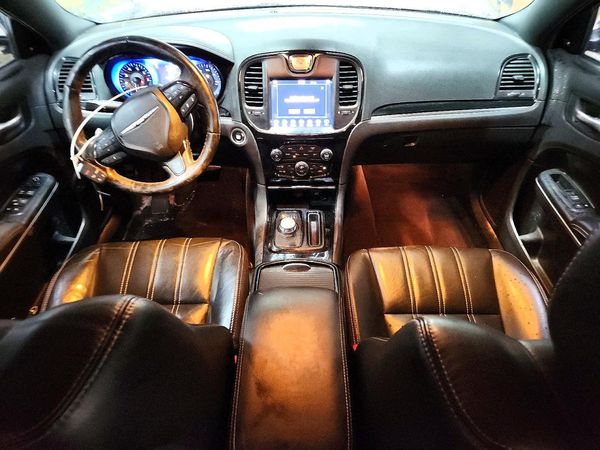 2018 CHRYSLER 300