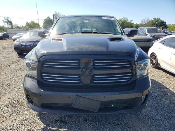 2016 RAM 1500 Sport