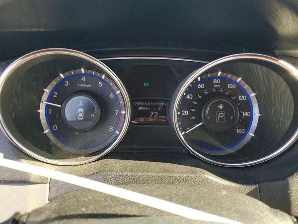2014 HYUNDAI SONATA GLS/ GLS Popular