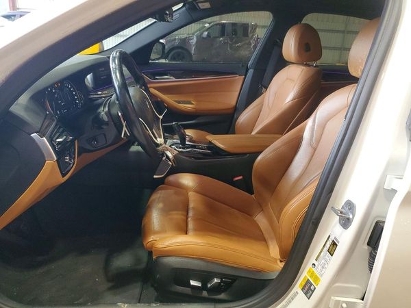 2019 BMW 530E