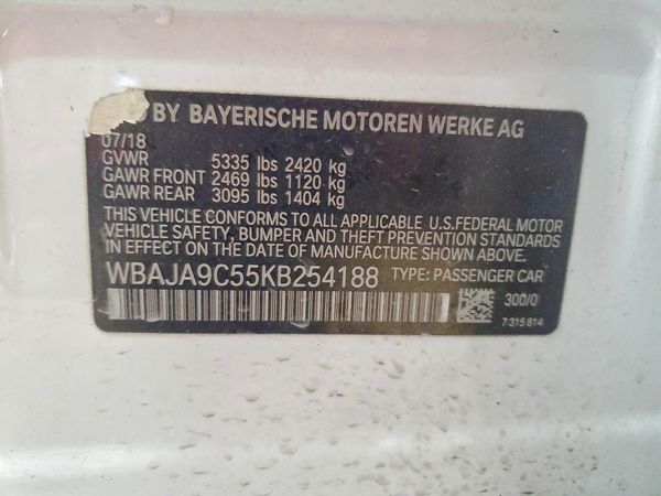 2019 BMW 530E