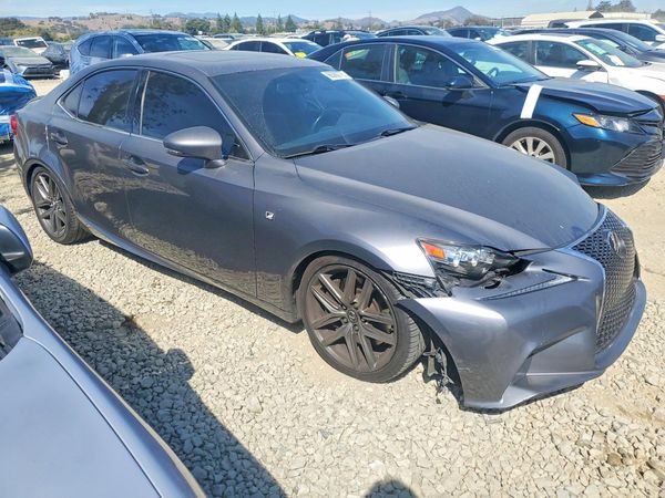 2016 LEXUS IS 200T