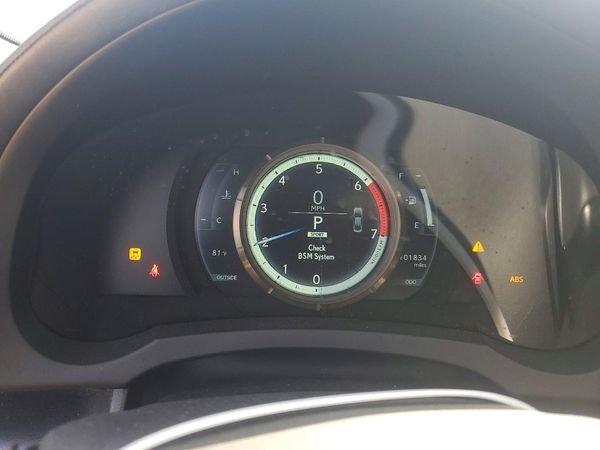 2016 LEXUS IS 200T