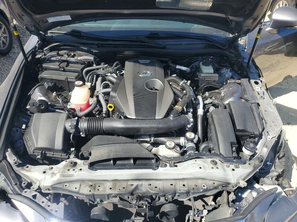 2016 LEXUS IS 200T