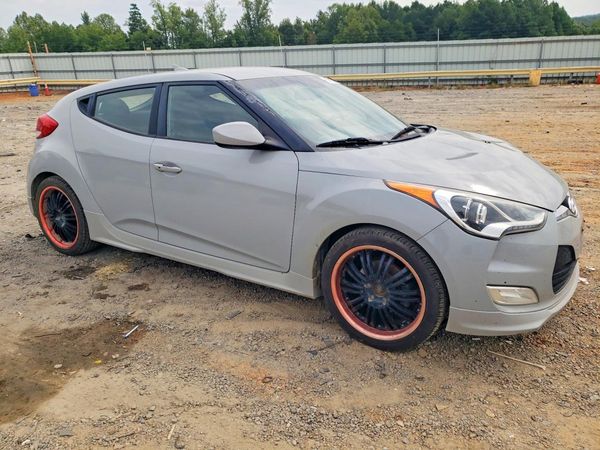 2013 HYUNDAI VELOSTER
