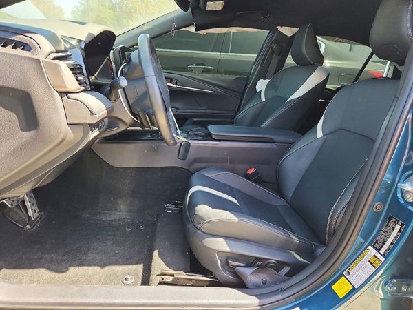 2025 TOYOTA CAMRY — DENT
