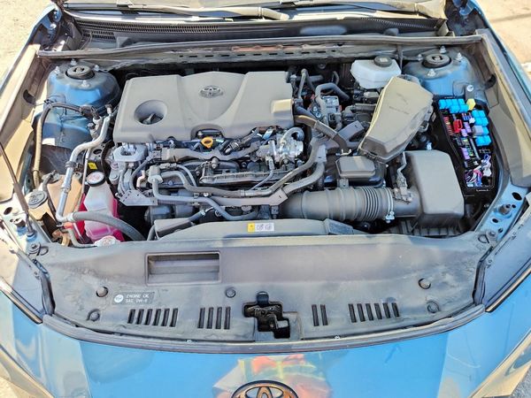 2025 TOYOTA CAMRY — Engine bay