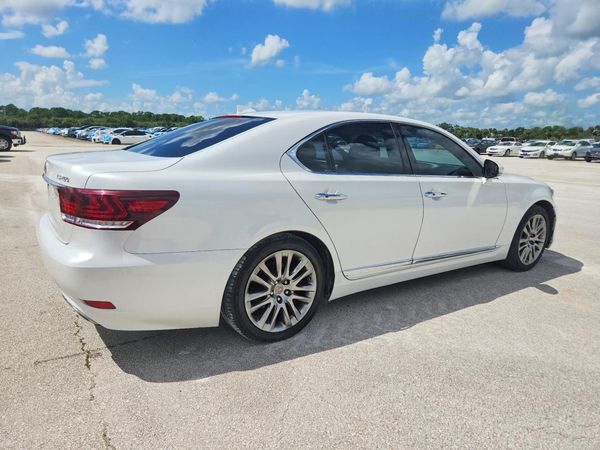 2016 LEXUS LS 460