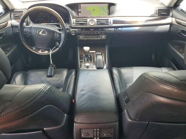 2016 LEXUS LS 460