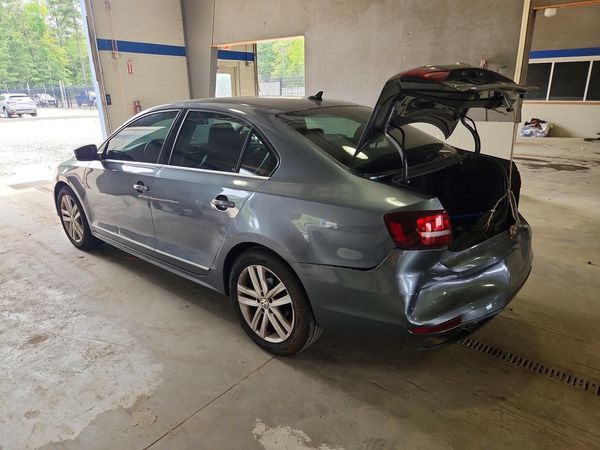 2017 VOLKSWAGEN JETTA SEL, SEL Premium