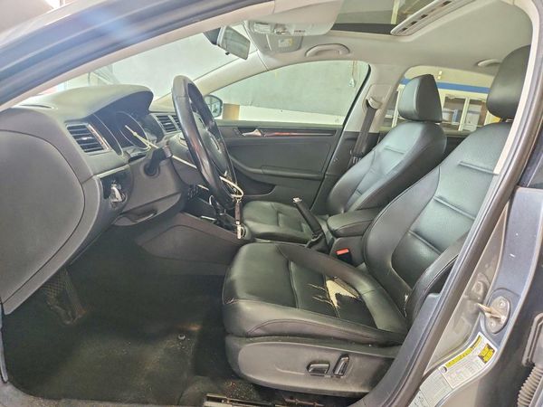 2017 VOLKSWAGEN JETTA SEL, SEL Premium