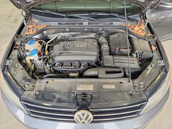 2017 VOLKSWAGEN JETTA SEL, SEL Premium