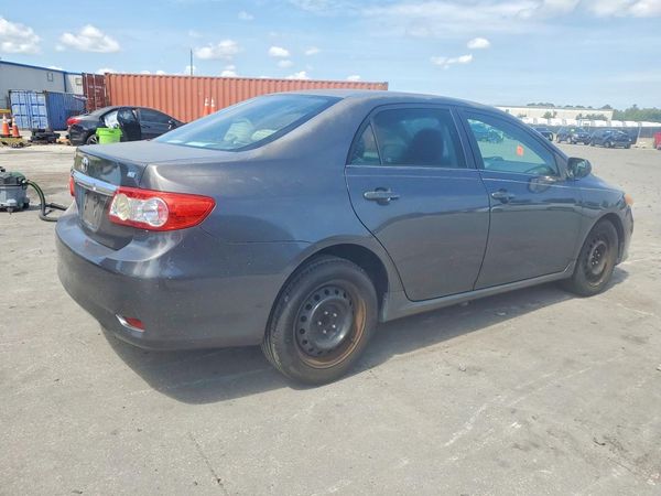 2013 TOYOTA COROLLA