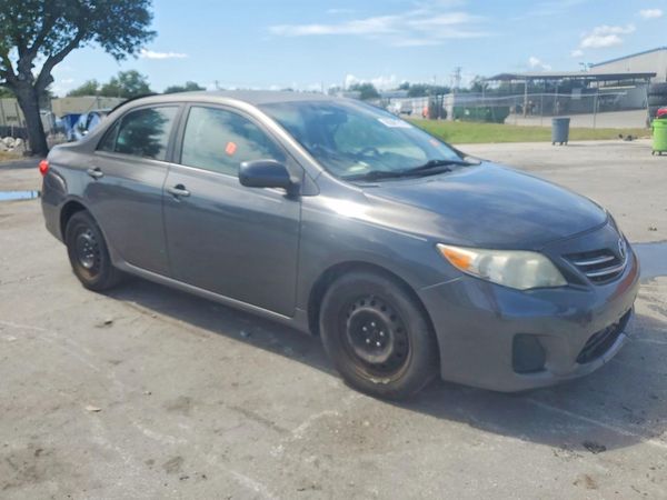 2013 TOYOTA COROLLA