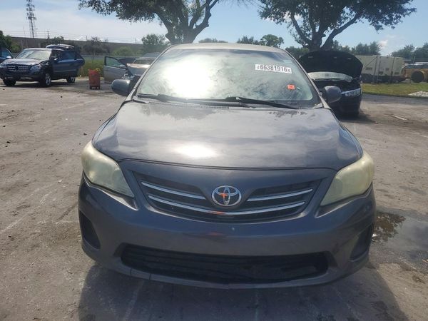 2013 TOYOTA COROLLA