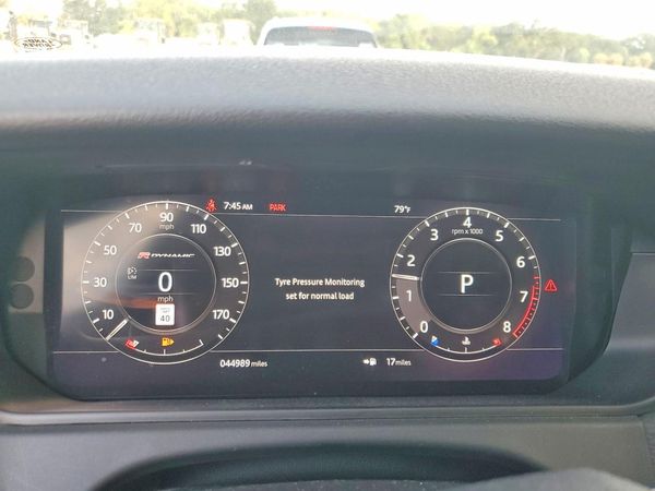 2018 LAND ROVER RANGE ROVER VELAR R-Dynamic SE