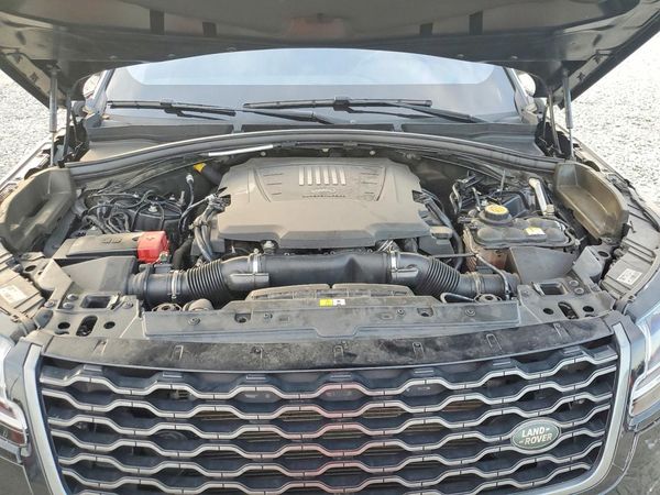 2018 LAND ROVER RANGE ROVER VELAR R-Dynamic SE