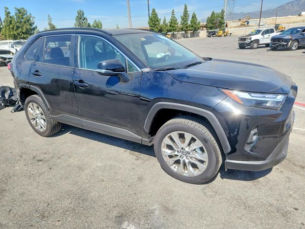 2025 TOYOTA RAV4