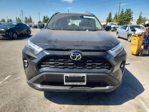 2025 TOYOTA RAV4