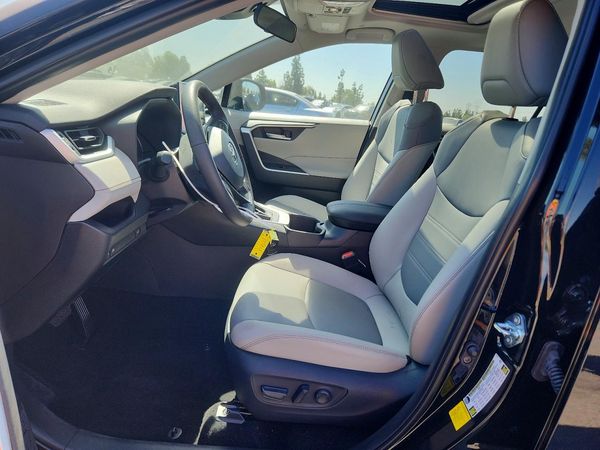 2025 TOYOTA RAV4