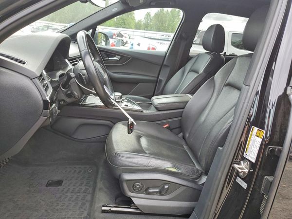 2017 AUDI Q7 quattro Premium Plus