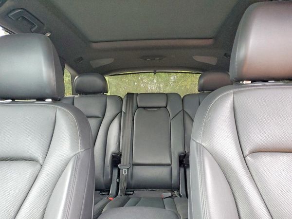 2017 AUDI Q7 quattro Premium Plus