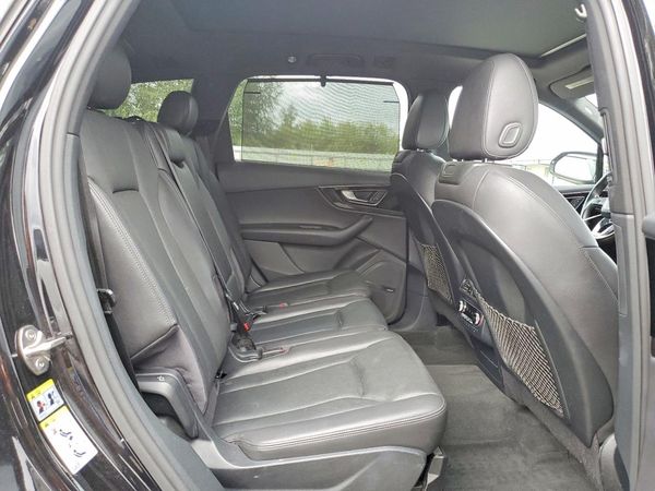 2017 AUDI Q7 quattro Premium Plus