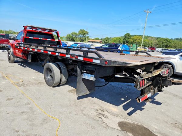2017 RAM 5500 REG CAB CHASSIS