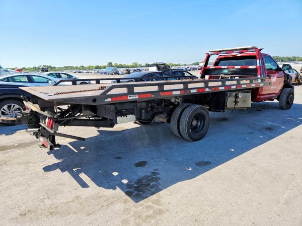 2017 RAM 5500 REG CAB CHASSIS
