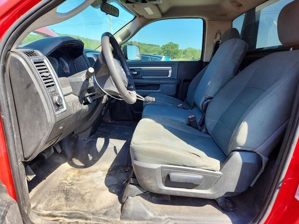 2017 RAM 5500 REG CAB CHASSIS
