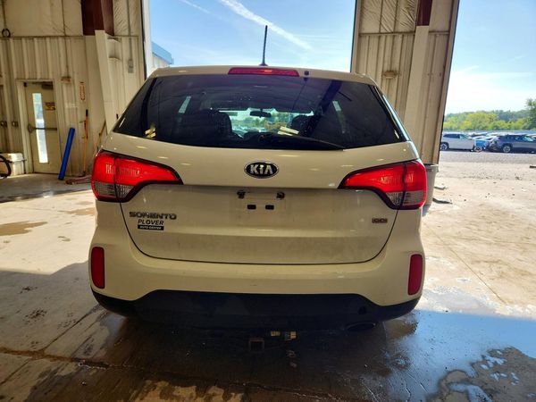 2015 KIA SORENTO GL