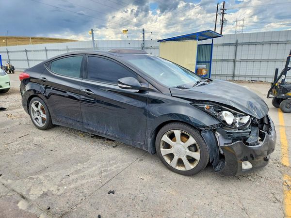 2013 HYUNDAI ELANTRA