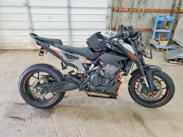 2019 KTM 790