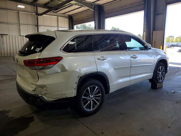 2018 TOYOTA HIGHLANDER SE/XLE