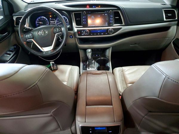 2018 TOYOTA HIGHLANDER SE/XLE