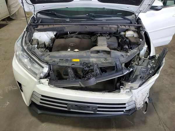 2018 TOYOTA HIGHLANDER SE/XLE