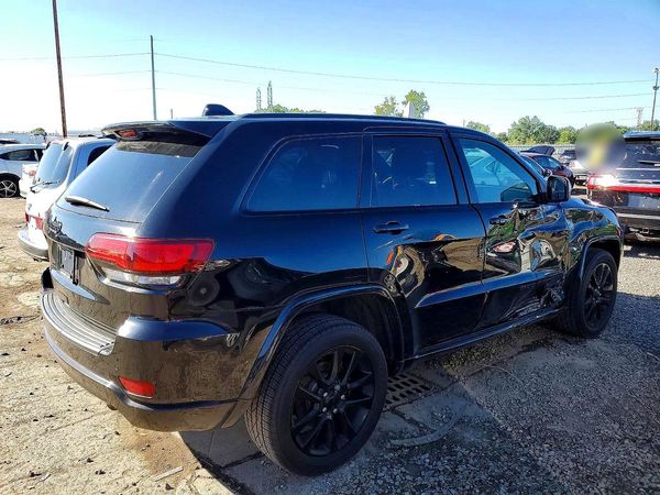 2019 JEEP GRAND CHEROKEE Laredo