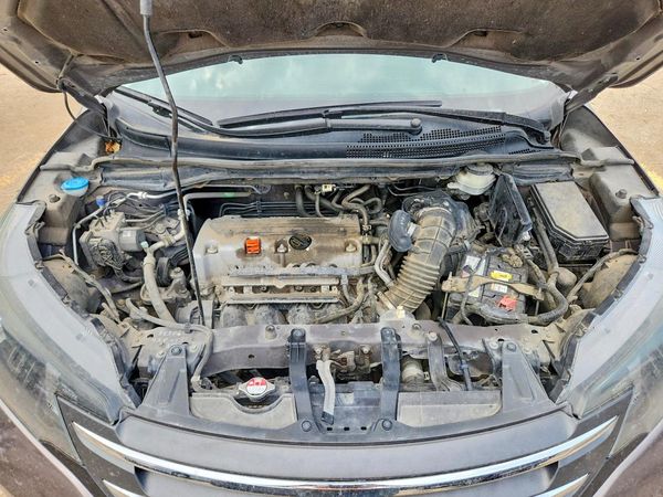 2014 HONDA CRV EX-L — Engine bay