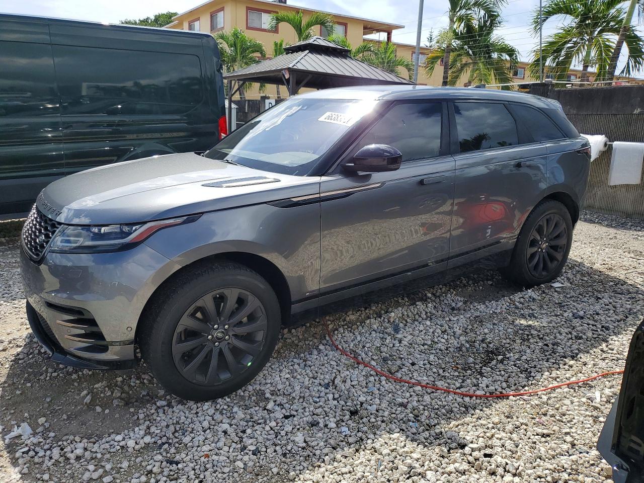 2019 LAND ROVER RANGE ROVER VELAR R-Dynamic SE — Front 3/4
