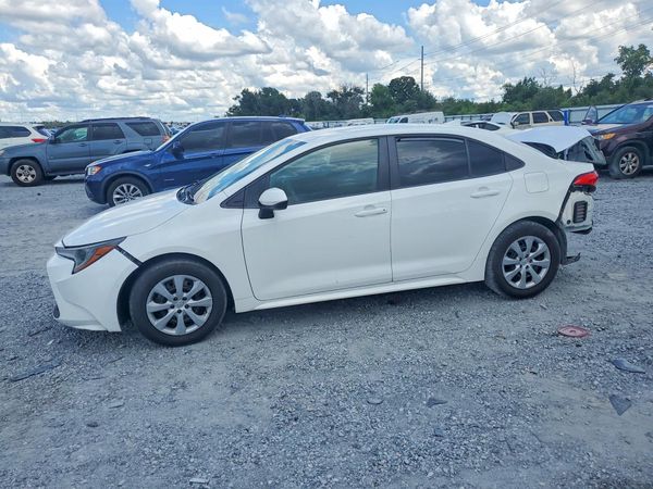 2021 TOYOTA COROLLA LE — Front 3/4
