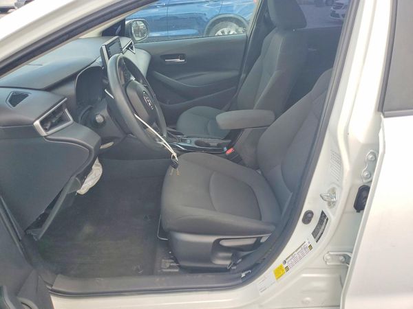 2021 TOYOTA COROLLA LE — DENT