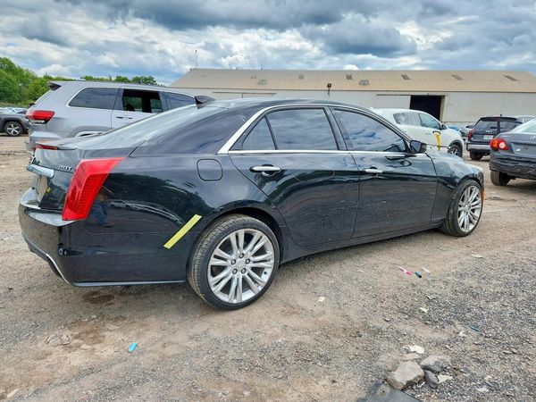 2017 CADILLAC CTS Luxury