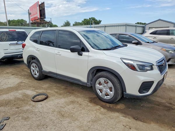 2021 SUBARU FORESTER Base