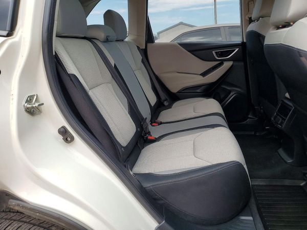 2021 SUBARU FORESTER Base
