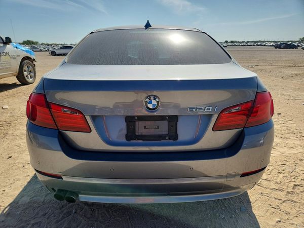 2013 BMW 528