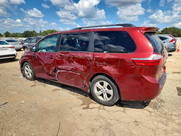 2015 TOYOTA SIENNA