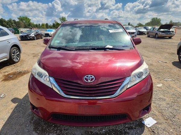 2015 TOYOTA SIENNA