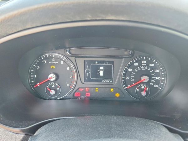 2017 KIA SORENTO L, LX