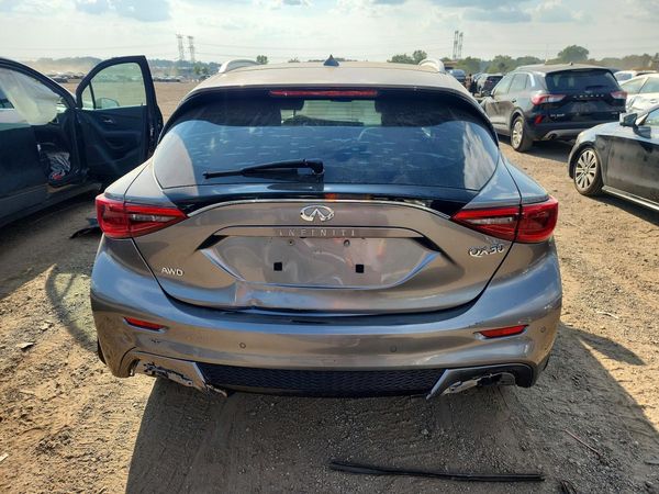 2017 INFINITI QX30