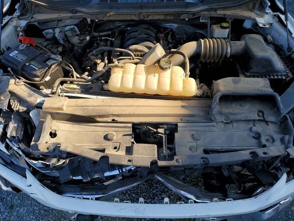 2023 FORD F150 SuperCrew — Engine bay